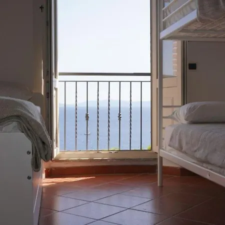 Trilocale A Capo D'arco Vista Mare Casa vacanze *